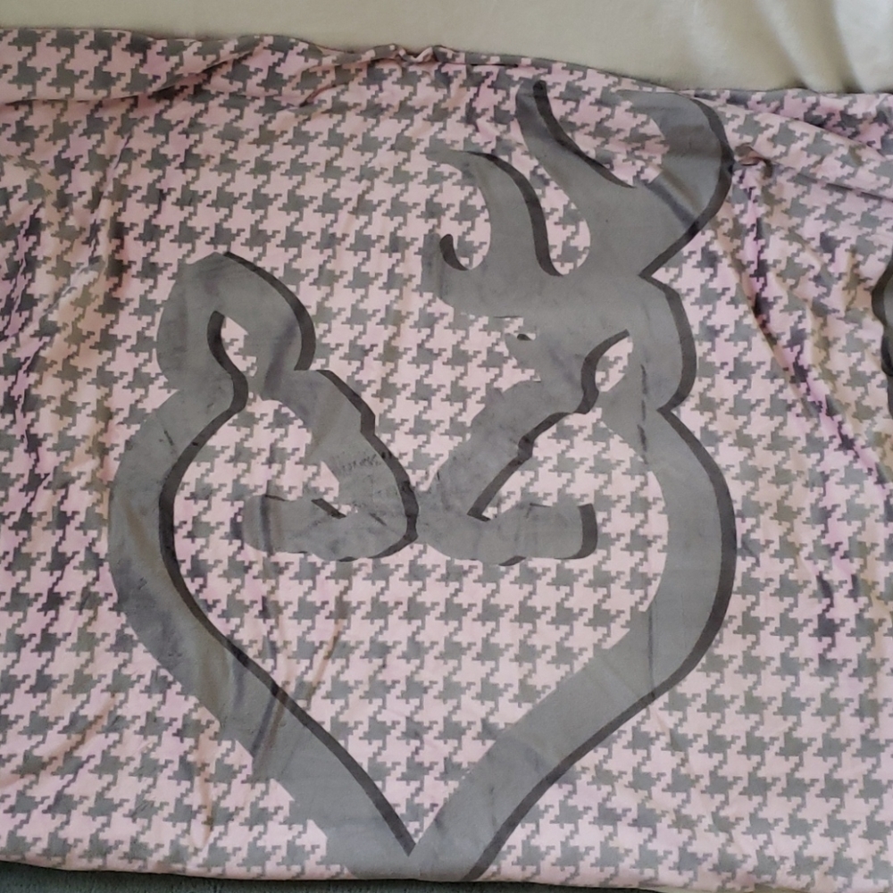 Browning Pink and Gray Blanket